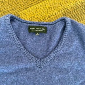 100% cashmere sweater